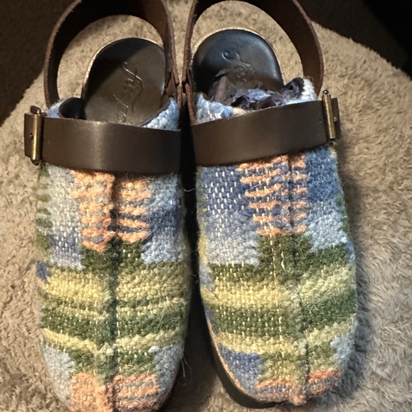 New ‼️ FREE PEOPLE Astrid Platform Mules. Size 8 - Picture 9 of 11